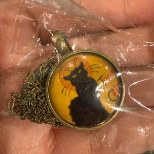 Le chat noir necklace (new)